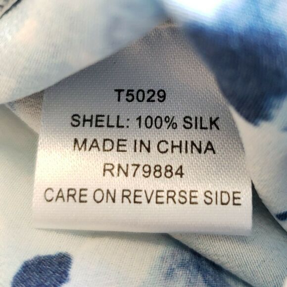 TART Ashby silk stretchy printed dress shorts in ink blot blue white Size 6 NEW - Picture 5 of 6